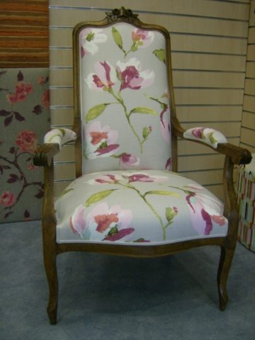 renovation-fauteuil-tissu-a-fleurs